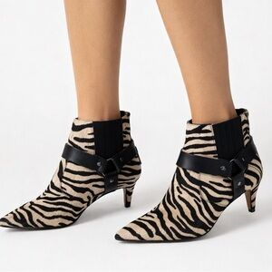 Vince Camuto Vintage “Merrie" Zebra Print Ankle Boots Women’s Size 5M